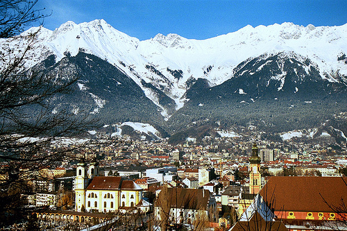 Die Stadt Innsbruck mit ihren zahlreichen Sehenswürdigkeiten erwartet Sie